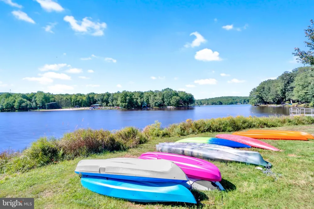 5376 CONOQUENISSING DRIVE Pocono Lake, PA 18347
