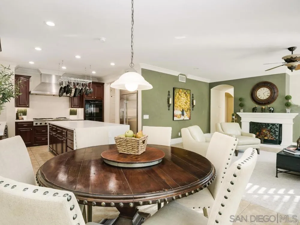2845 Palmetto Point Chula Vista, CA 91915