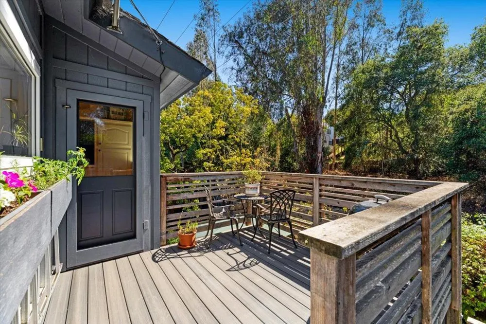 412 Sumner Avenue Aptos, CA 95003