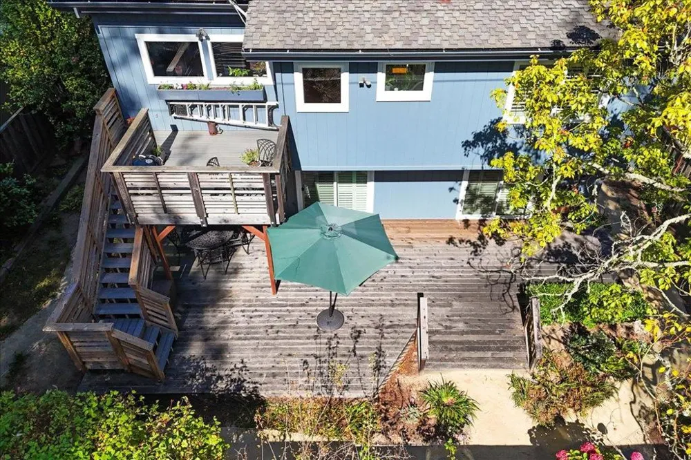 412 Sumner Avenue Aptos, CA 95003
