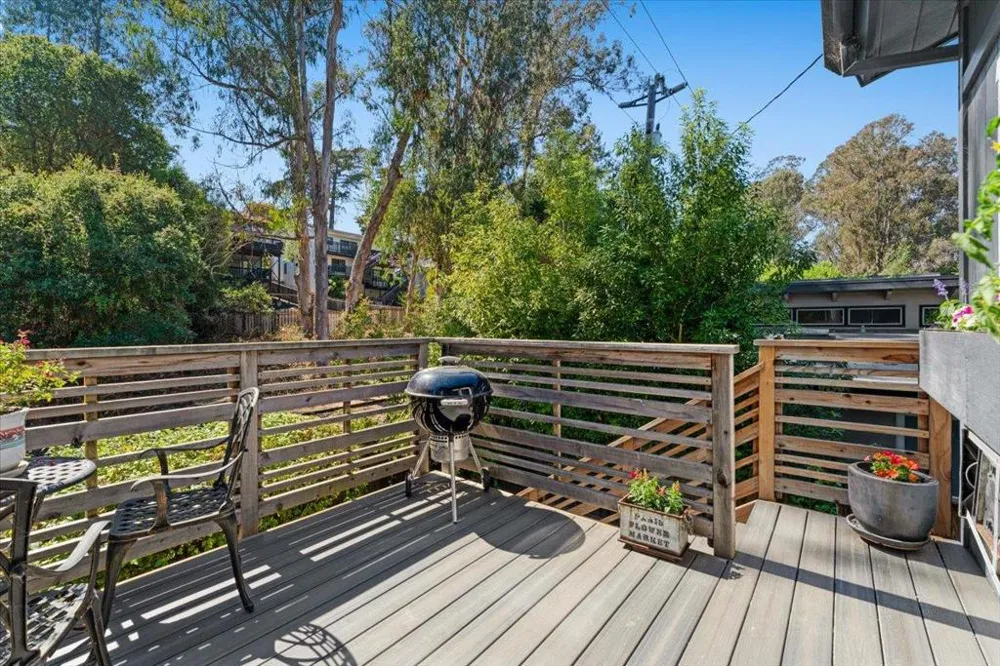 412 Sumner Avenue Aptos, CA 95003