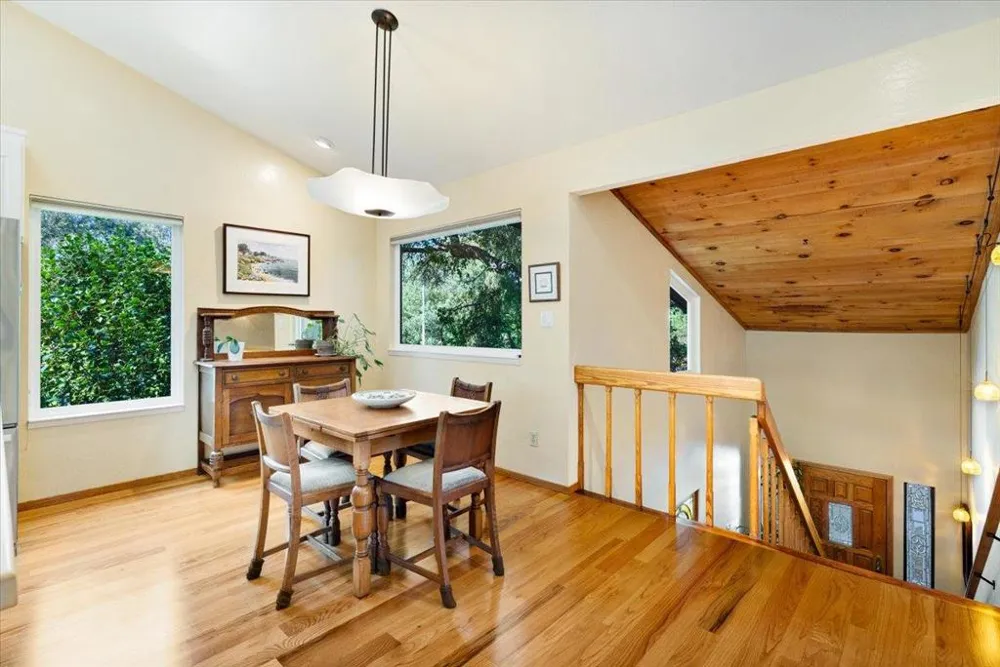 412 Sumner Avenue Aptos, CA 95003
