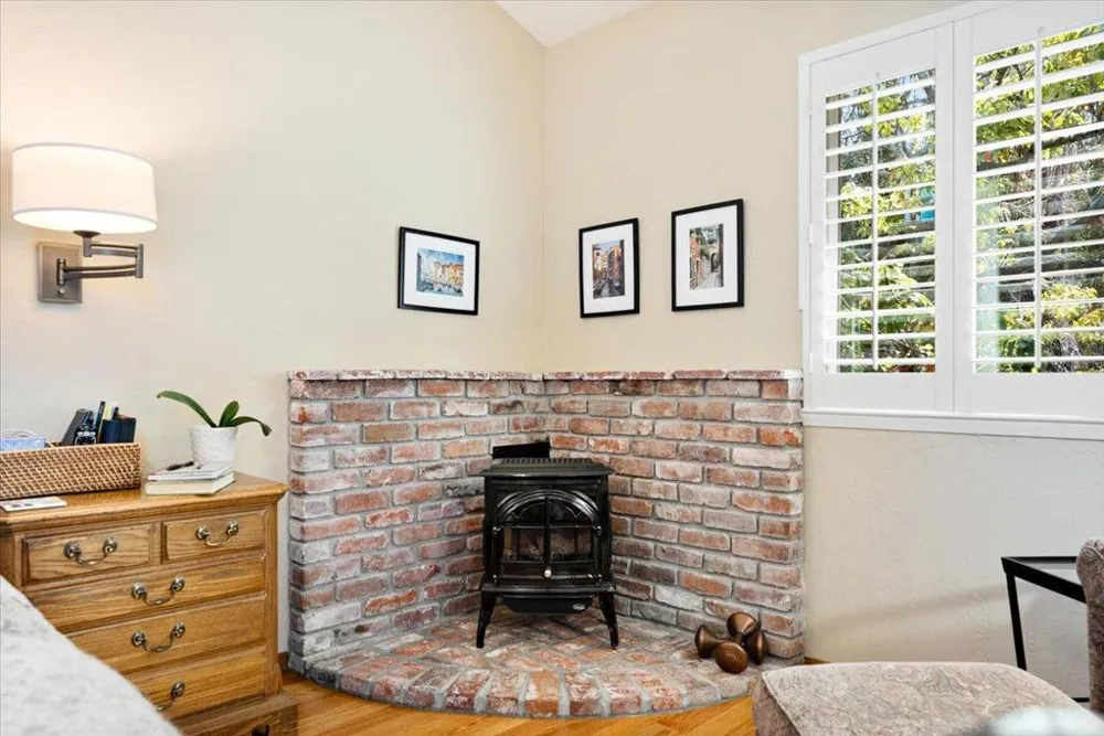 412 Sumner Avenue Aptos, CA 95003