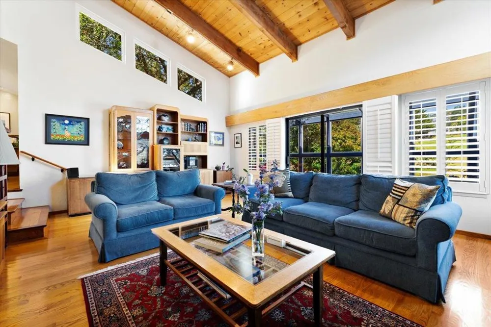 412 Sumner Avenue Aptos, CA 95003
