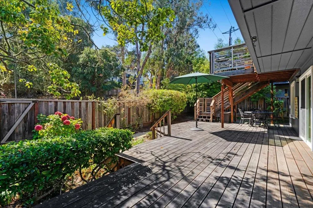412 Sumner Avenue Aptos, CA 95003
