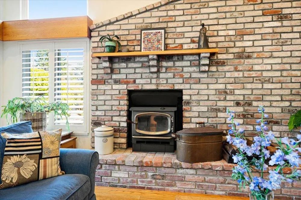 412 Sumner Avenue Aptos, CA 95003