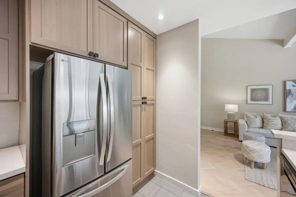 1327 Merrivale West Square San Jose, CA 95117