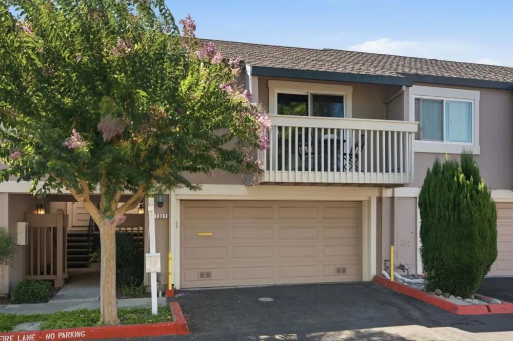 1327 Merrivale West Square San Jose, CA 95117