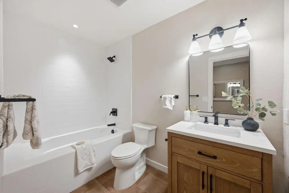 1327 Merrivale West Square San Jose, CA 95117