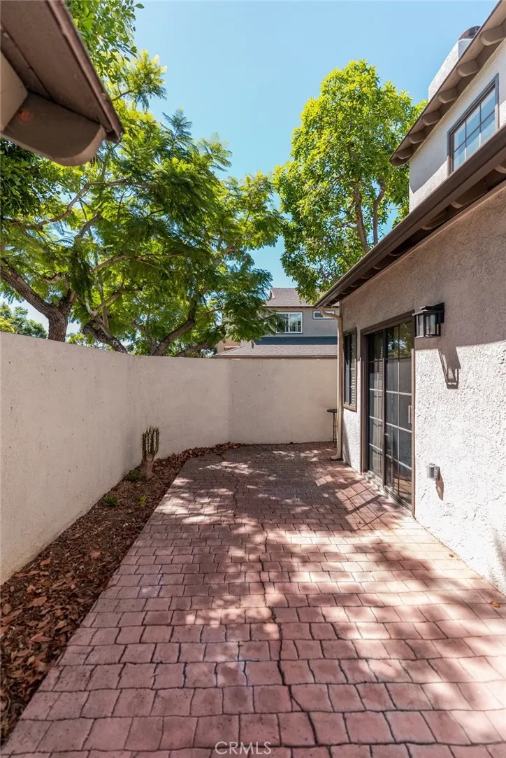 2154 San Michel Dr W #A Costa Mesa, CA 92627