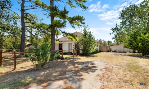 1307 W Mesquite