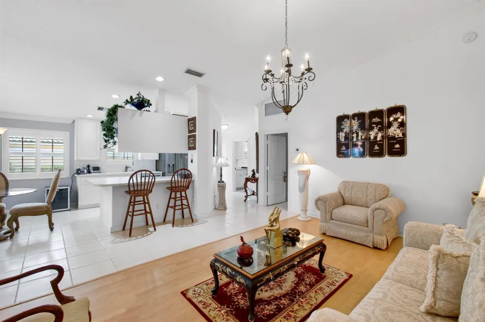 8403 Cozumel Lane Wellington, FL 33414