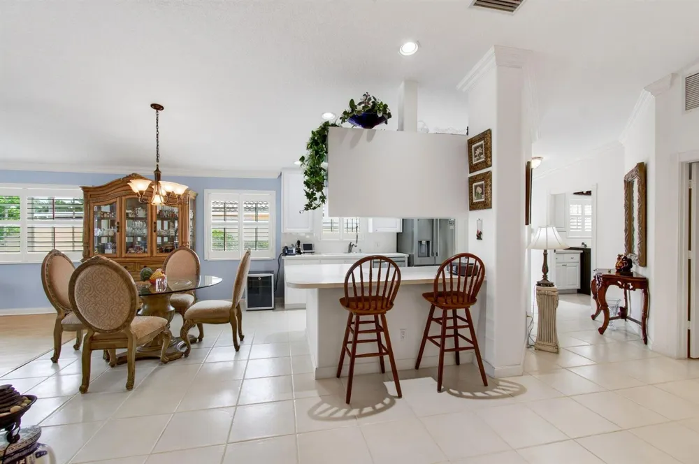 8403 Cozumel Lane Wellington, FL 33414