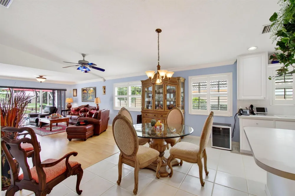 8403 Cozumel Lane Wellington, FL 33414
