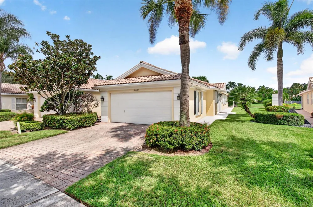 8403 Cozumel Lane Wellington, FL 33414