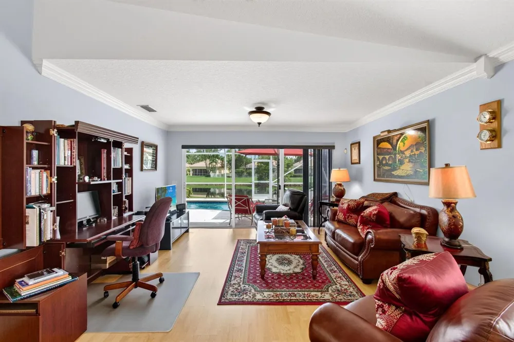 8403 Cozumel Lane Wellington, FL 33414
