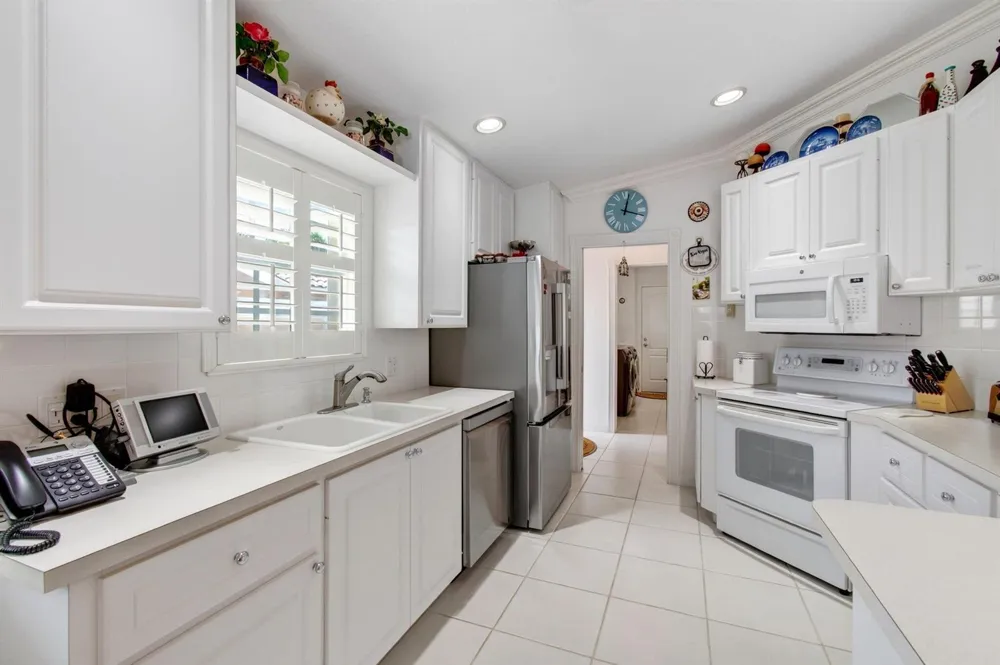 8403 Cozumel Lane Wellington, FL 33414