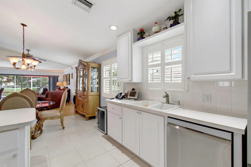 8403 Cozumel Lane Wellington, FL 33414