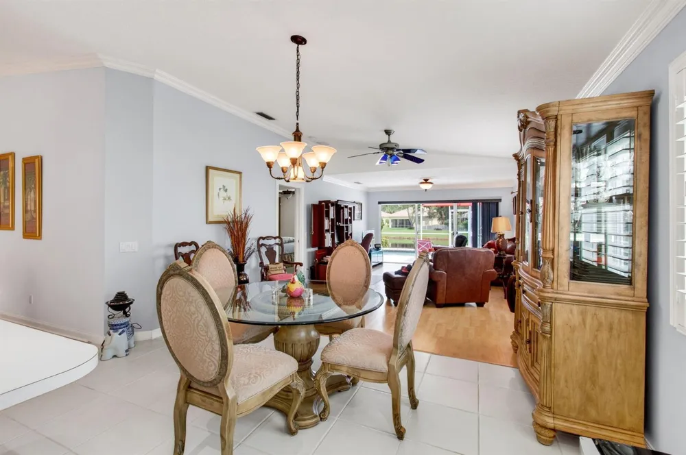 8403 Cozumel Lane Wellington, FL 33414