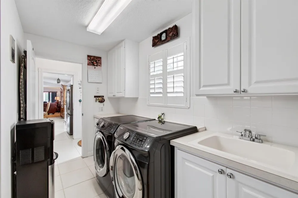 8403 Cozumel Lane Wellington, FL 33414