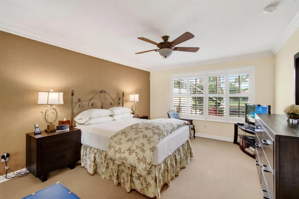 8403 Cozumel Lane Wellington, FL 33414