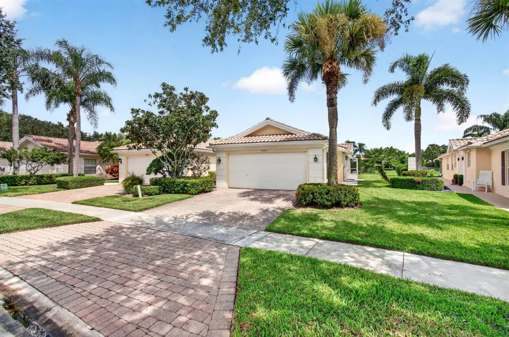 8403 Cozumel Lane Wellington, FL 33414