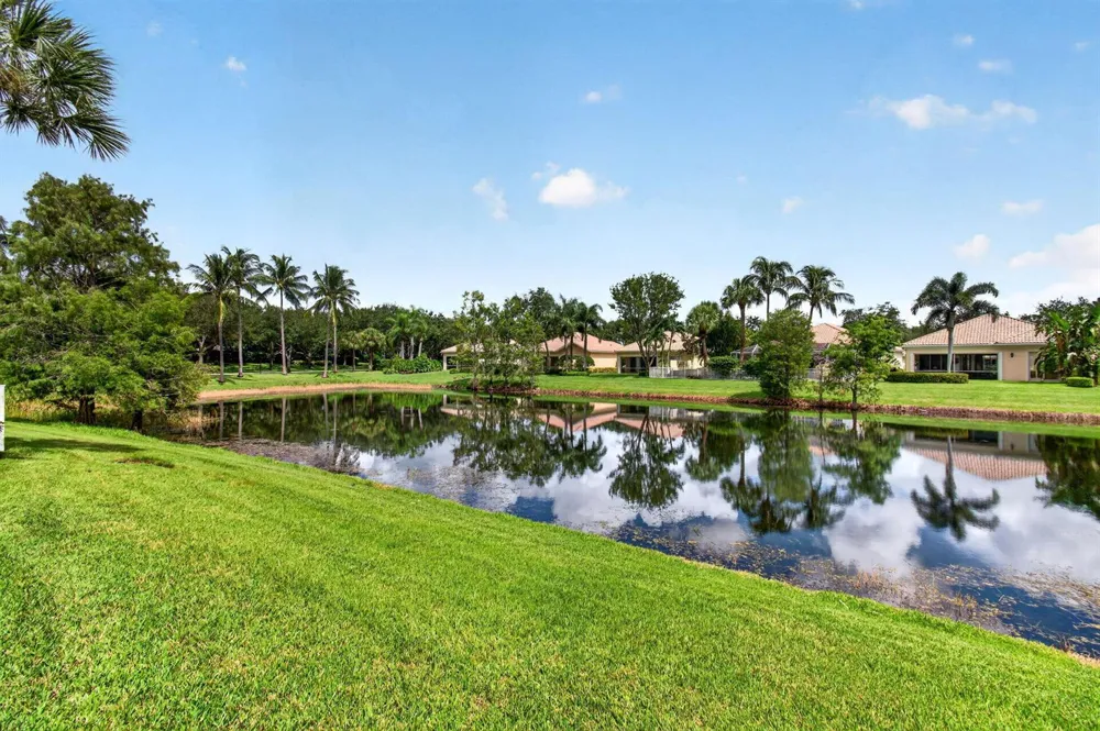 8403 Cozumel Lane Wellington, FL 33414
