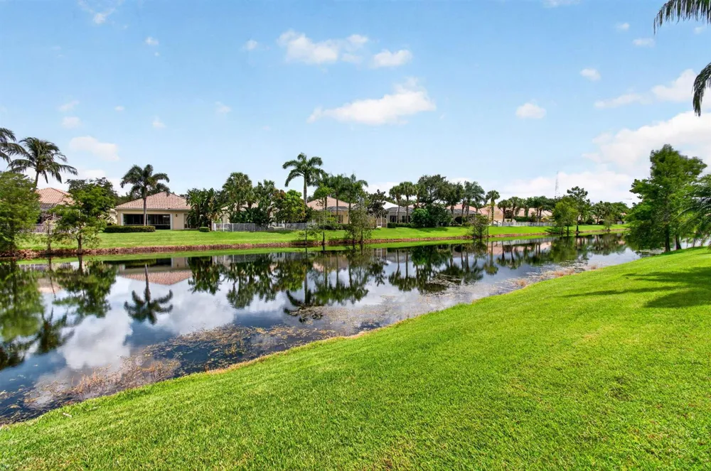 8403 Cozumel Lane Wellington, FL 33414