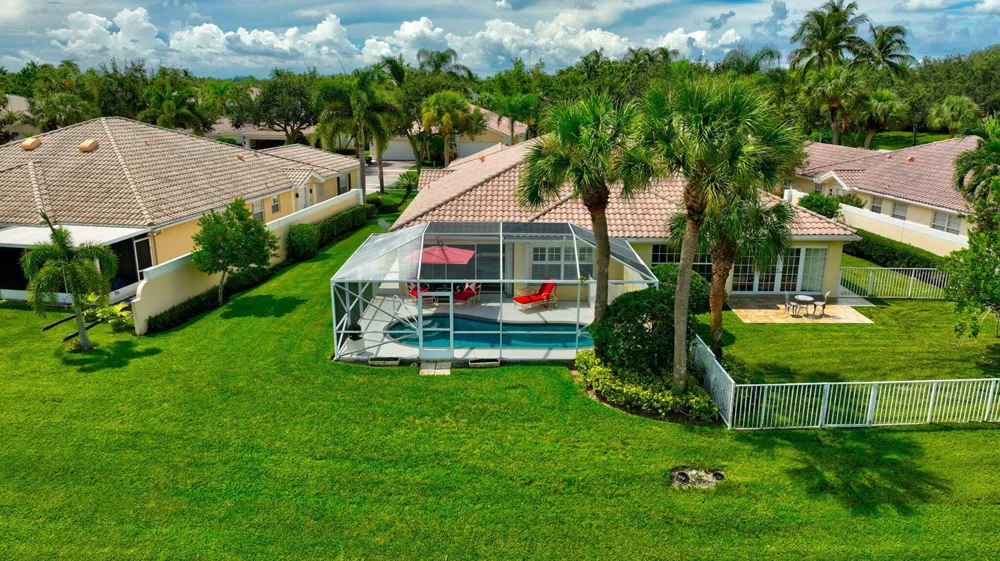 8403 Cozumel Lane Wellington, FL 33414