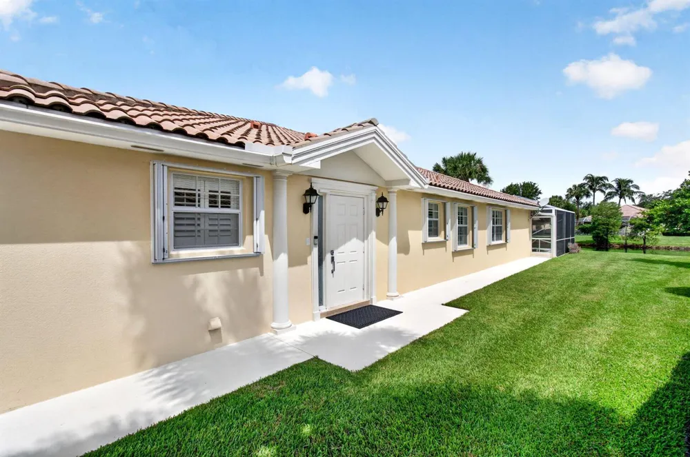 8403 Cozumel Lane Wellington, FL 33414