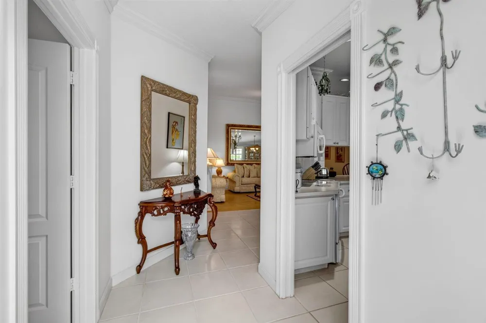 8403 Cozumel Lane Wellington, FL 33414