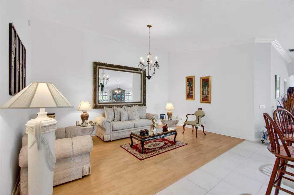 8403 Cozumel Lane Wellington, FL 33414