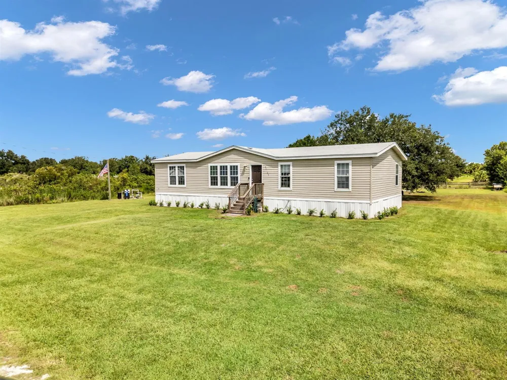 19683 NW 302ND STREET Okeechobee, FL 34972