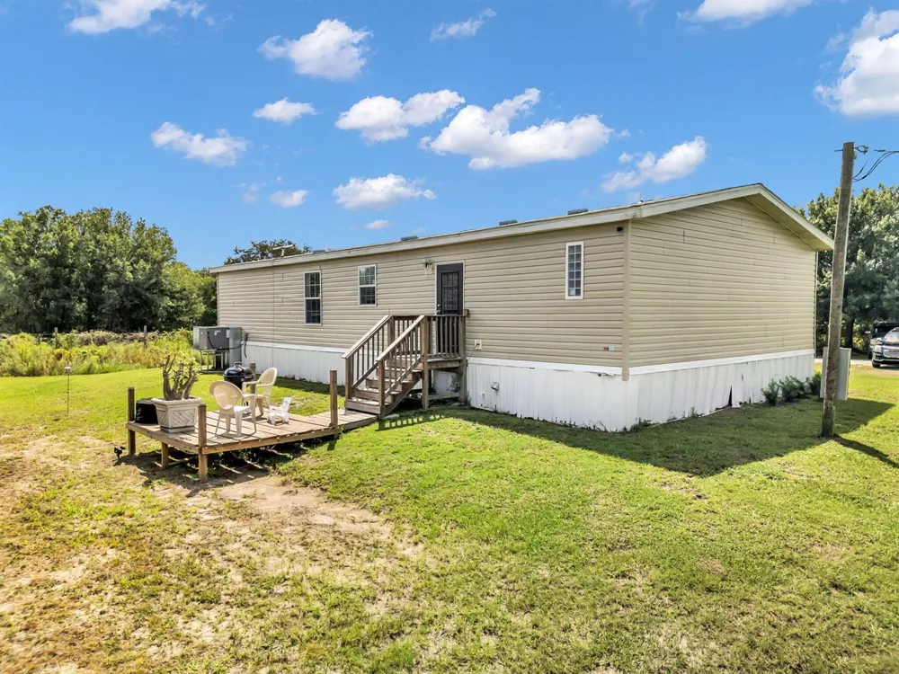 19683 NW 302ND STREET Okeechobee, FL 34972