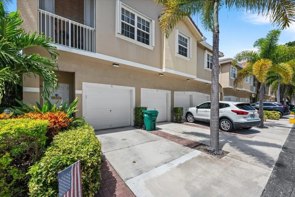 113 LIGHTHOUSE CIRCLE #C Tequesta, FL 33469