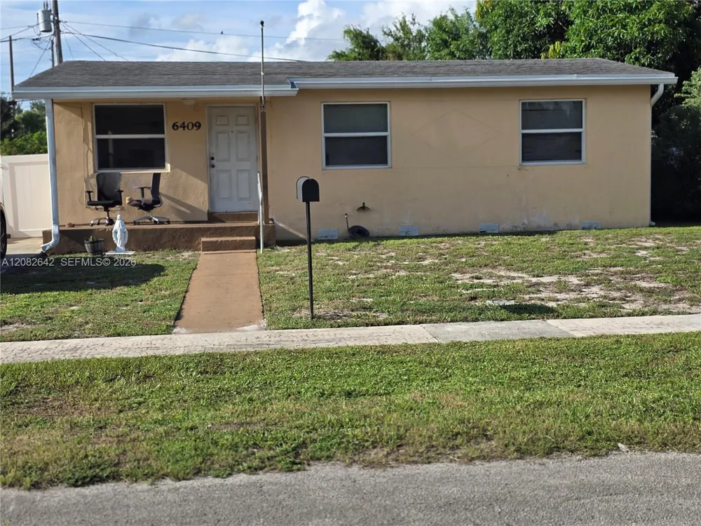 6409 Franklin St Hollywood, FL 33024