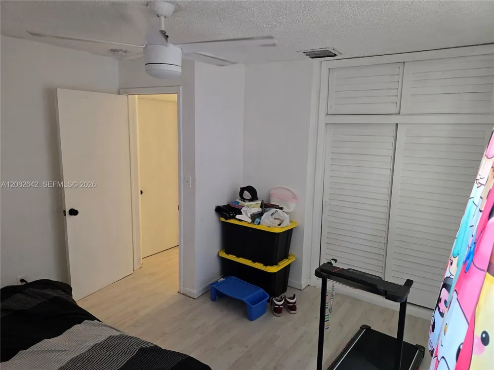 6409 Franklin St Hollywood, FL 33024