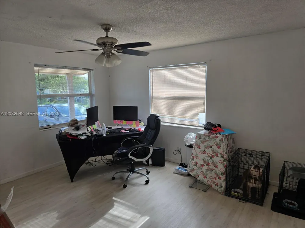 6409 Franklin St Hollywood, FL 33024