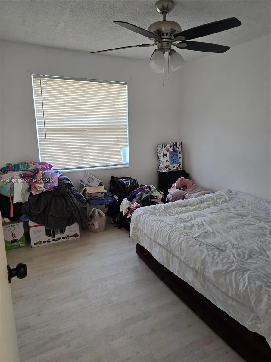 6409 Franklin St Hollywood, FL 33024