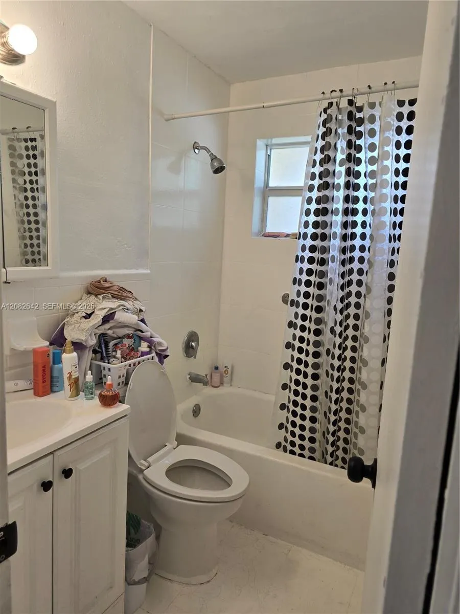 6409 Franklin St Hollywood, FL 33024