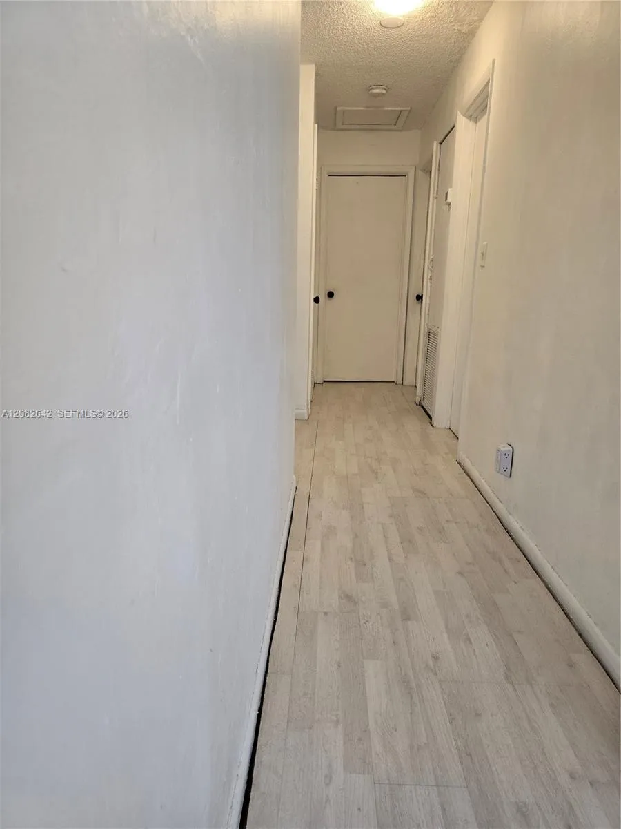 6409 Franklin St Hollywood, FL 33024
