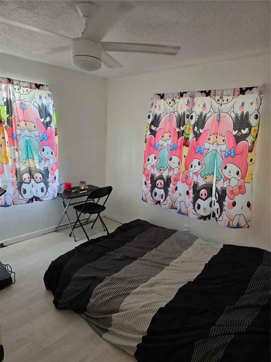 6409 Franklin St Hollywood, FL 33024