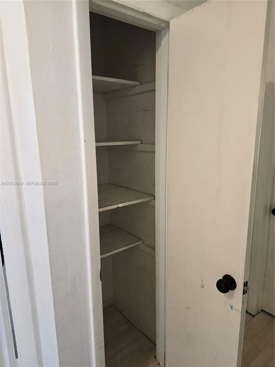 6409 Franklin St Hollywood, FL 33024