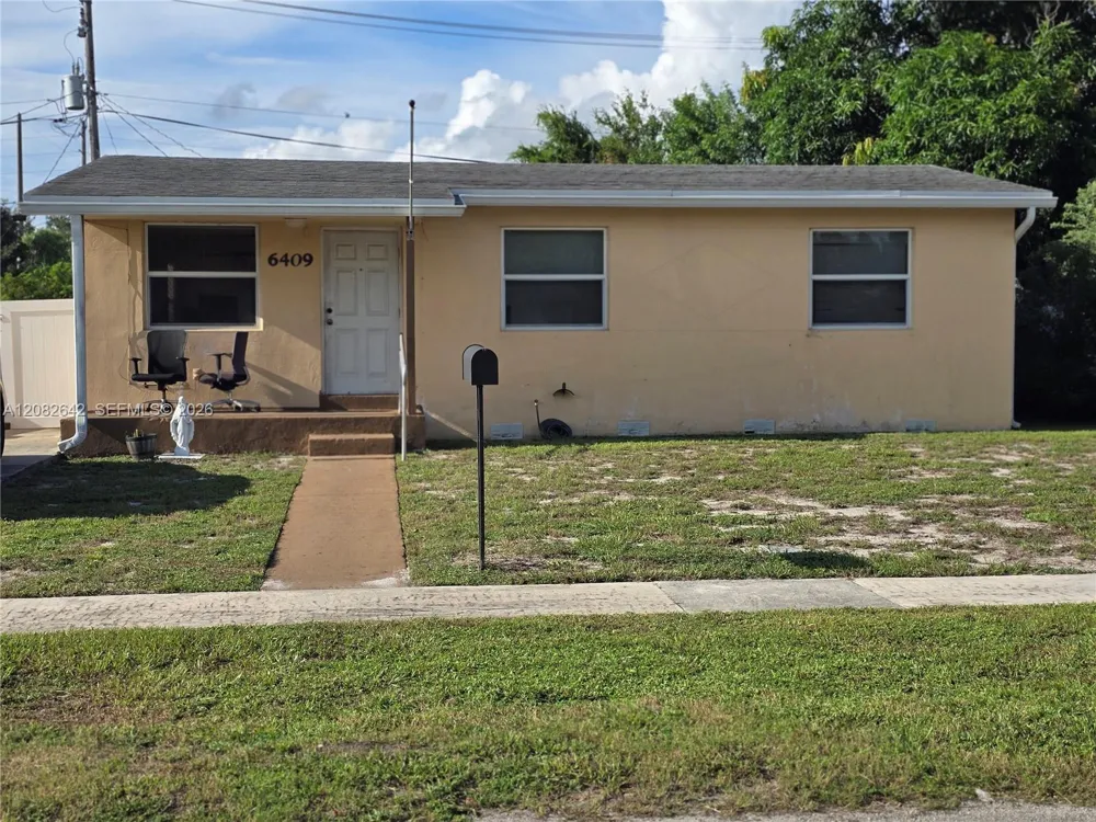 6409 Franklin St Hollywood, FL 33024