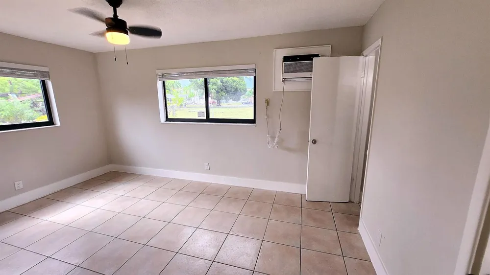 435 NW 41ST STREET #4 Oakland Park, FL 33309