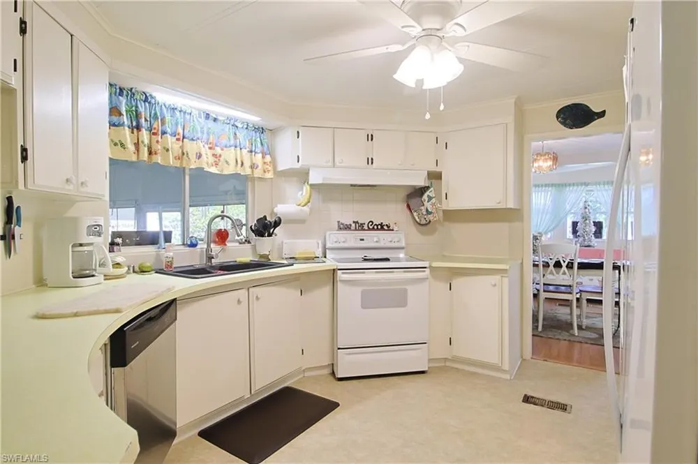 4 Fig Street Alva, FL 33920