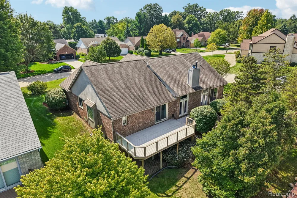 1781 S Shore Drive Rochester Hills City, MI 48307