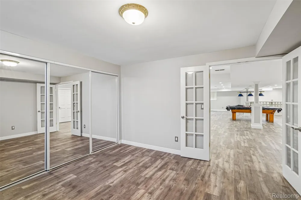 1781 S Shore Drive Rochester Hills City, MI 48307