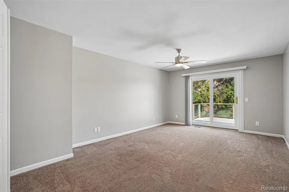 1781 S Shore Drive Rochester Hills City, MI 48307