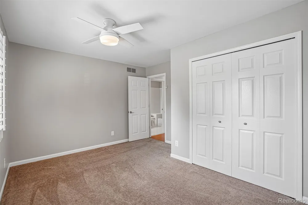 1781 S Shore Drive Rochester Hills City, MI 48307